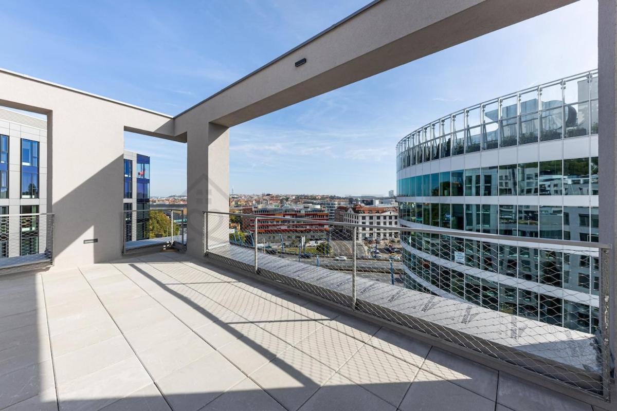 Mymozart Lux With Parking Included Apartment *